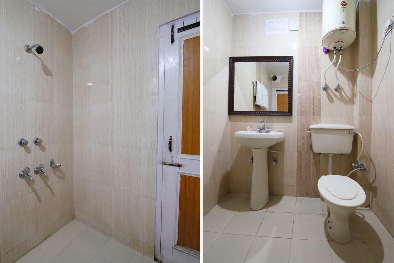 Hotel Oyo 14218 Elixir 3*